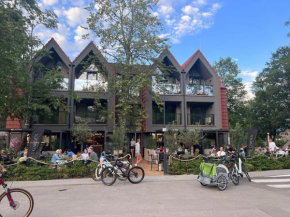Hill Apartment
